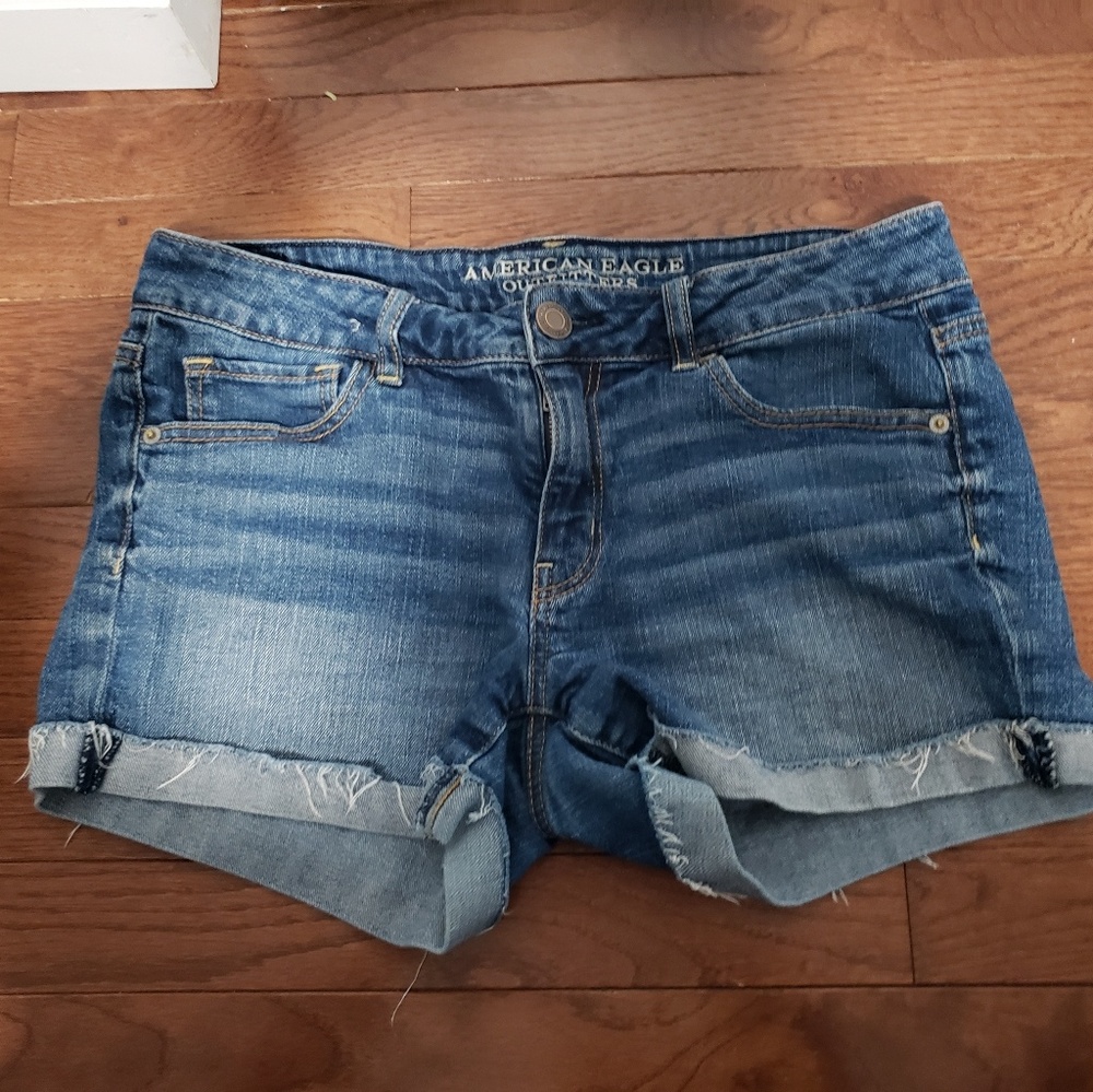 Light wash jean shorts